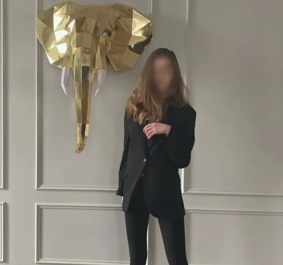 Alina, 33
