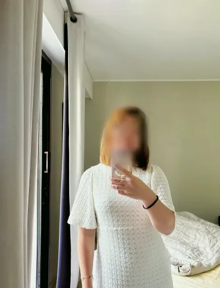 Astrid, 30