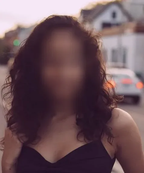 Aylin, 27