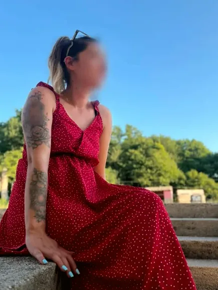 Bettina, 34