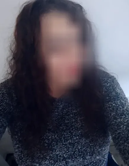Helena, 39