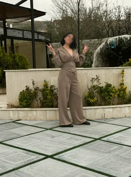 Ivana, 34