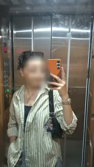 Karin, 21