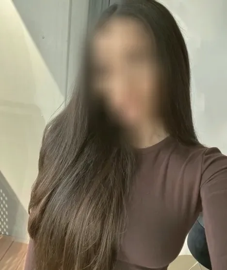 Martina, 24